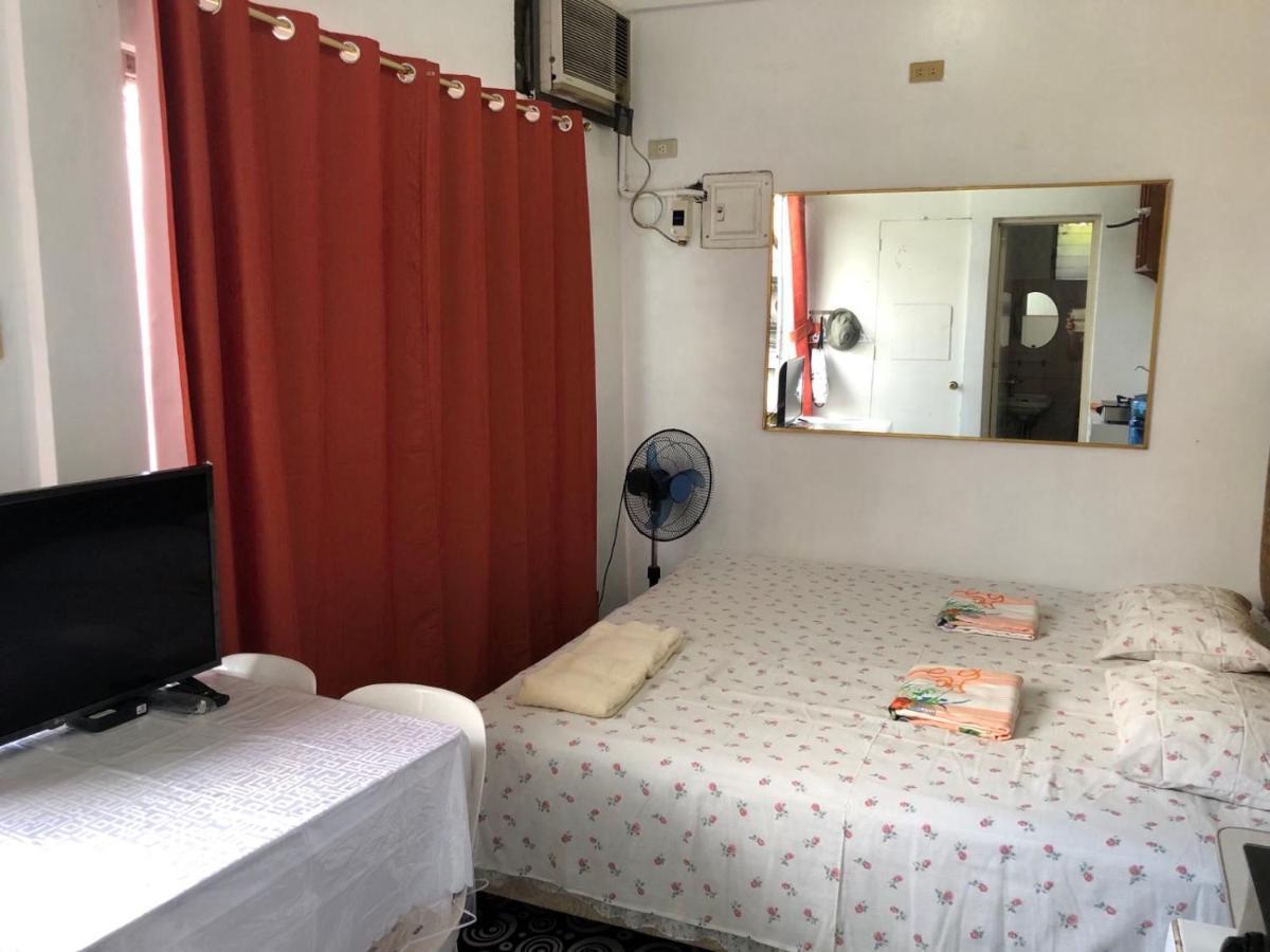 Апартаменти The Mansion - Backpackers Near Airport Маніла Екстер'єр фото