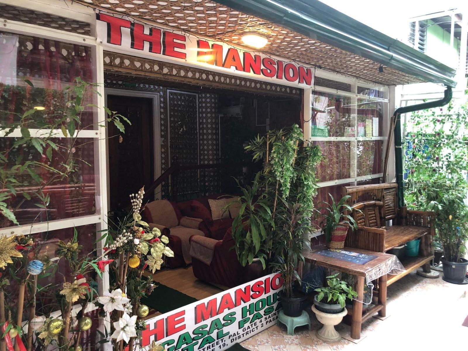 Апартаменти The Mansion - Backpackers Near Airport Маніла Екстер'єр фото